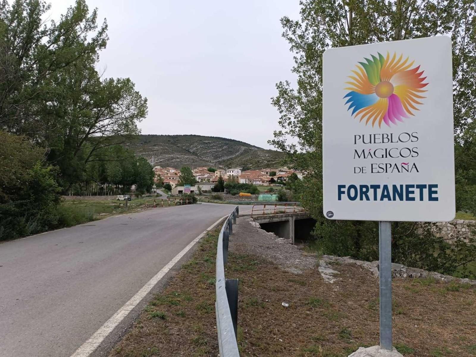 Apartamentos De Turismo Rural La Rocha Fortanete Dış mekan fotoğraf